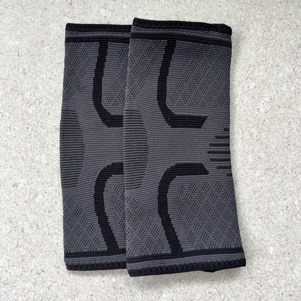 Elbow support or elbow sleeve